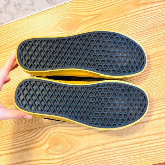 VANS x Harry Potter Old Skool Golden Snitch Shoes  Sneakers Women’s Size 7 - Picture 7 of 7